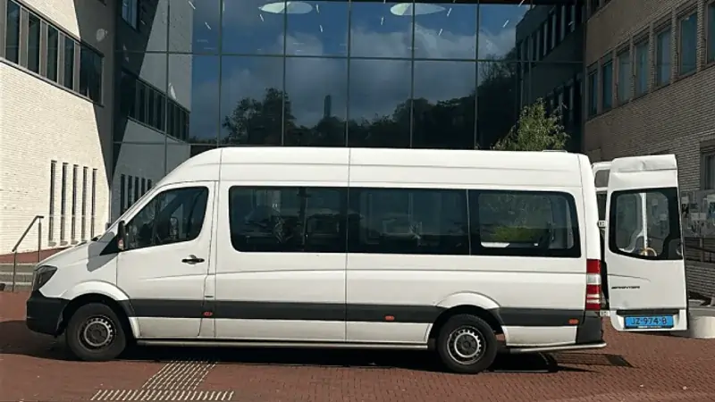 Rolstoelbus voor vervoer vanuit Aalsmeer